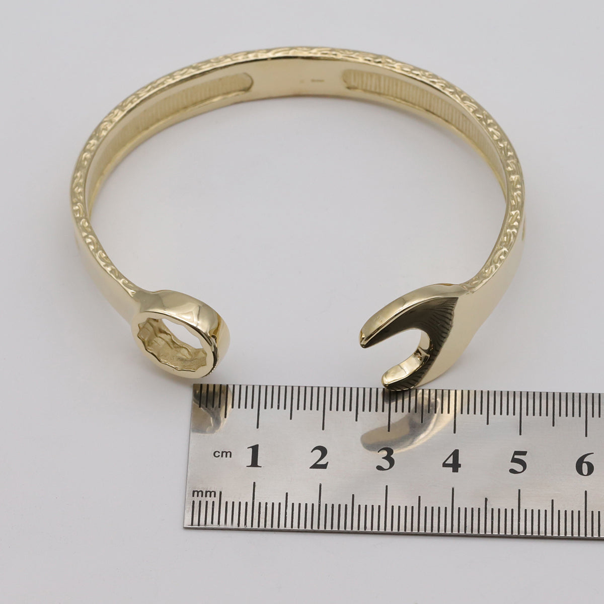 9ct Yellow Gold Solid Men's Patterned Spanner bangle
