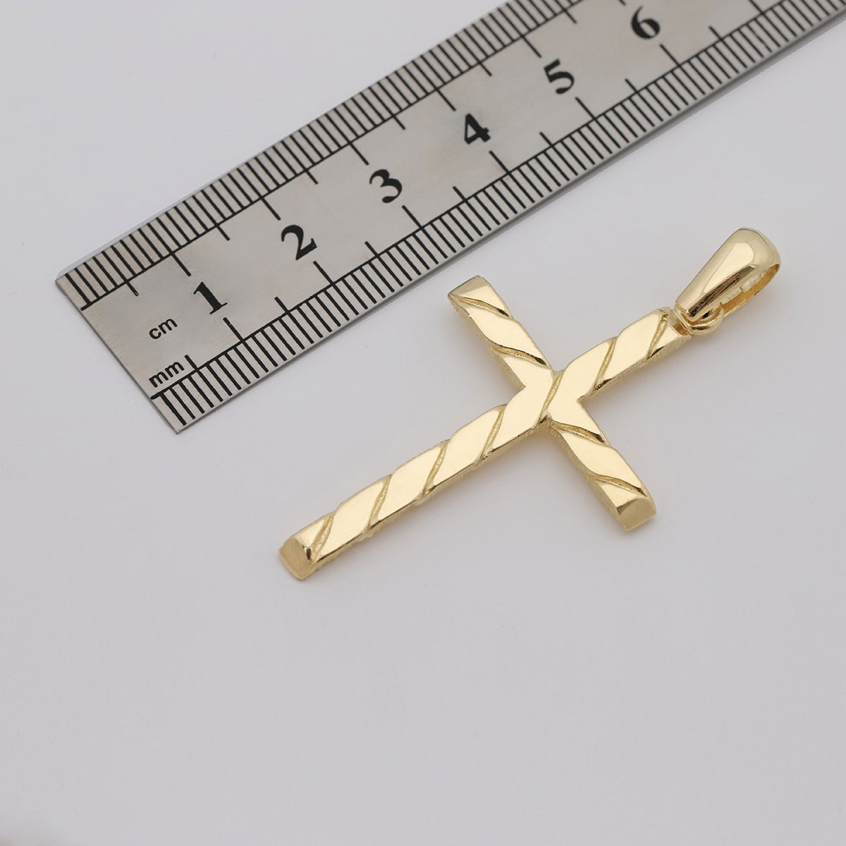 9ct Yellow Gold Twist Design Cross Pendant