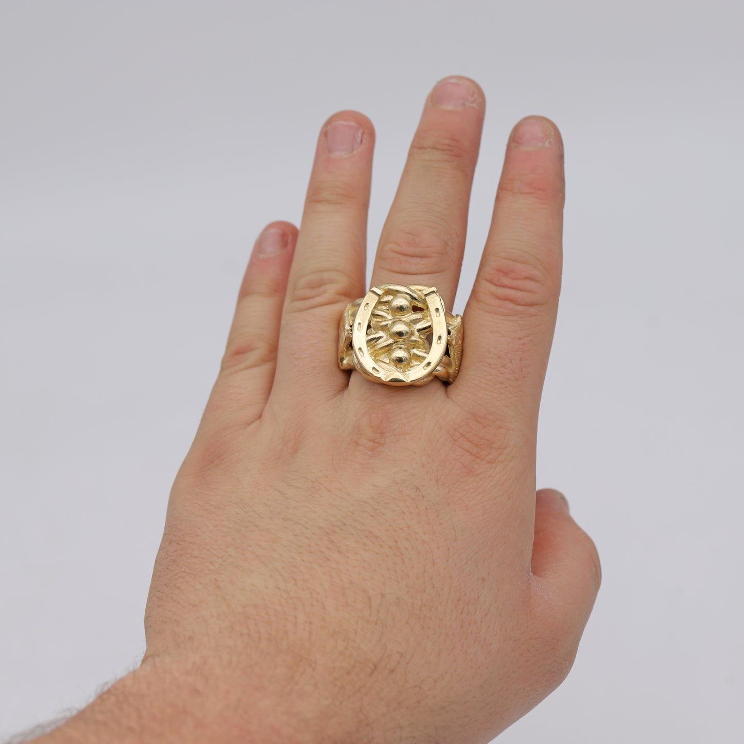 9ct Yellow Gold Horseshoe Keeper Ring