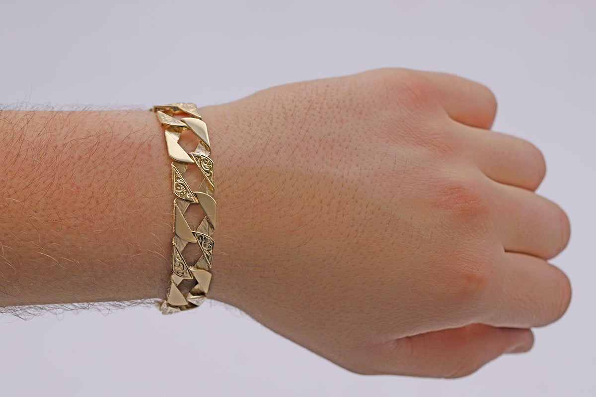 9ct Yellow Gold Scroll Square/Ornate Curb 13.5mm Bracelet - 8.5"