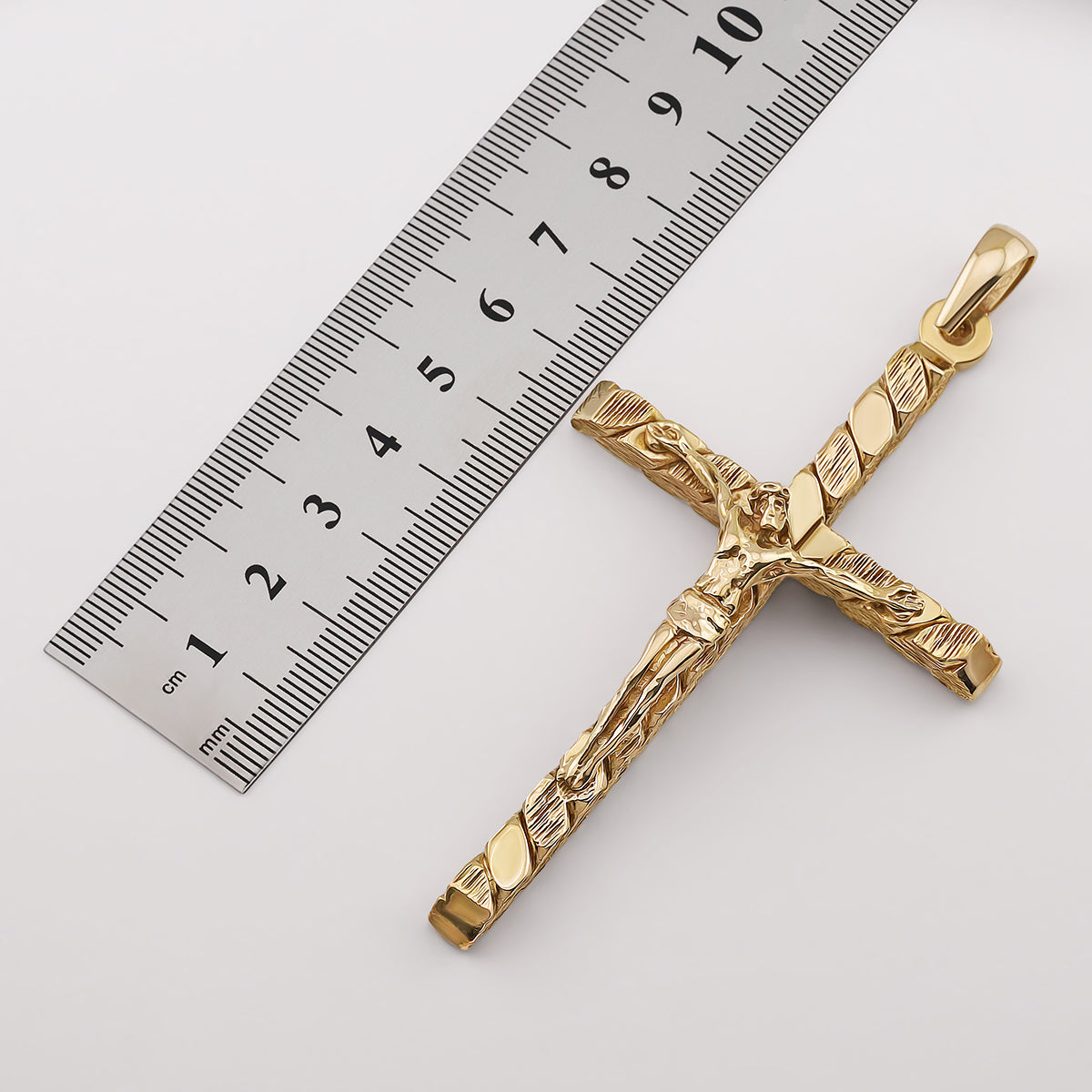 9ct Yellow Gold Patterned & Polished Crucifix Twist Large Cross Pendant