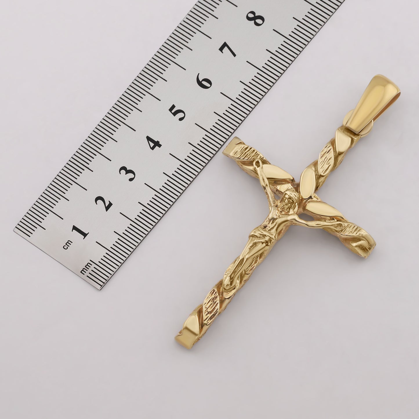 9ct Yellow Gold Patterned & Polished Crucifix Twist Cross Pendant
