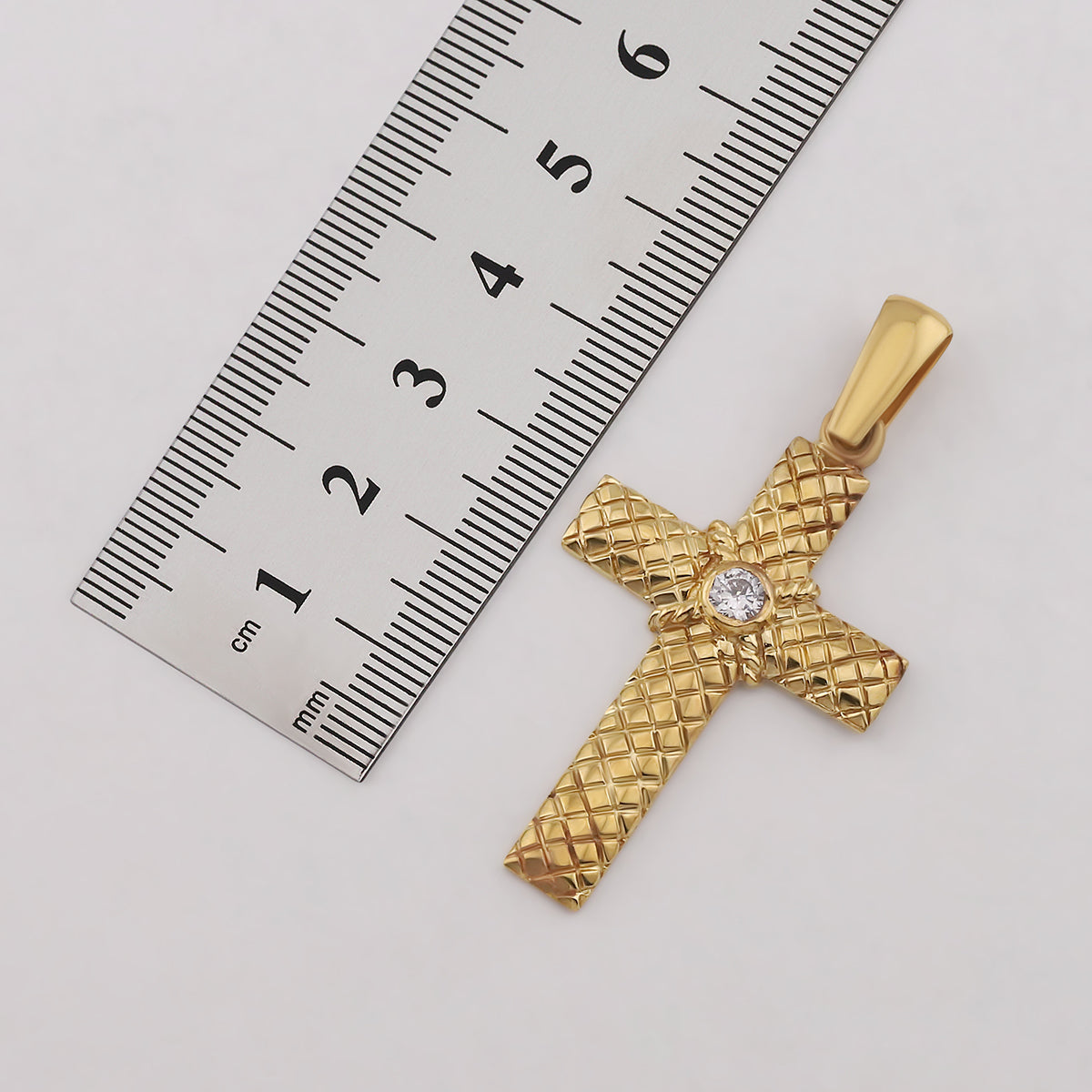 9ct Yellow Gold Checkered Pattern Gem-set Medium Cross Pendant