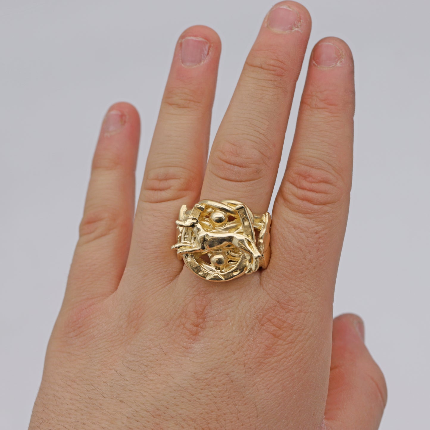 9ct Yellow Gold Horseshoe Keeper Greyhound Ring