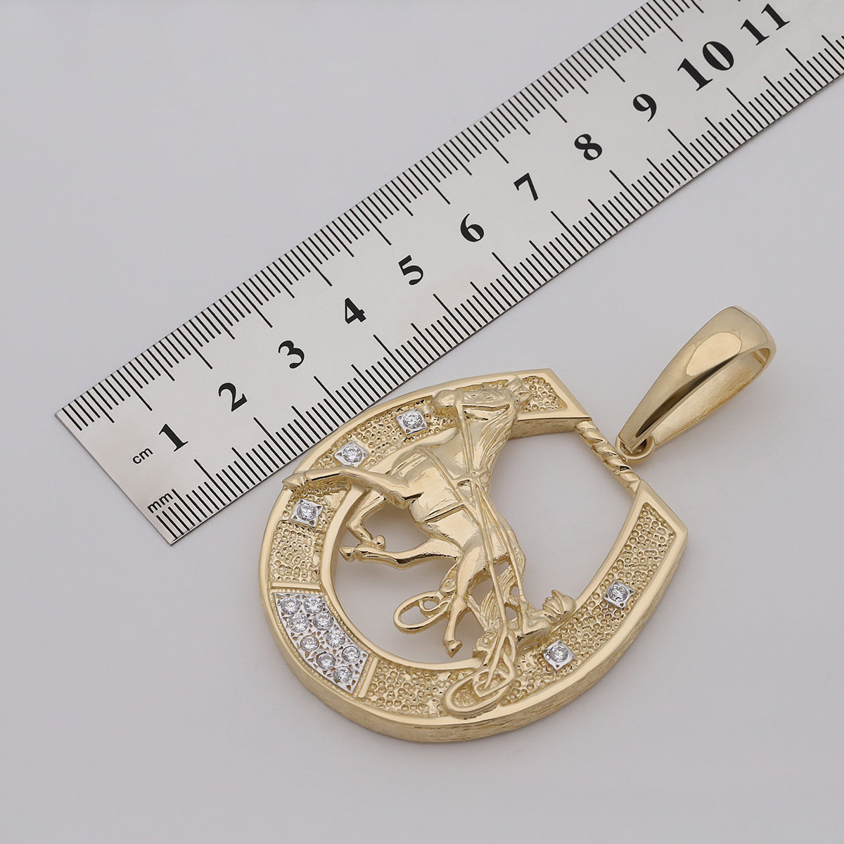 9ct Yellow Gold Gem set Large Horseshoe Carriage Pendant