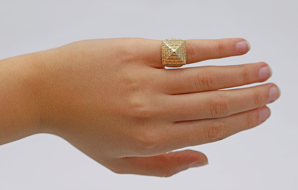 9ct Yellow Gold Solid Small Polished Pyramid Ring