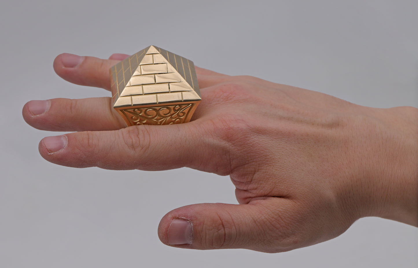 9ct Yellow Gold Solid Extra Large Heavy Polished Pyramid Ring