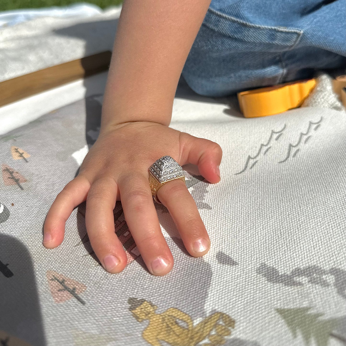 9ct Yellow Gold Gem Set Extra Small Pyramid Ring