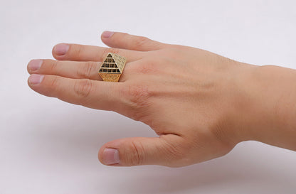 9ct Yellow Gold Small Hollow Pyramid Ring