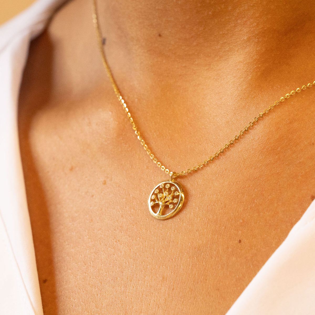 9ct Yellow Gold Plain Gem-Set Tree Of Life Chain - 16"